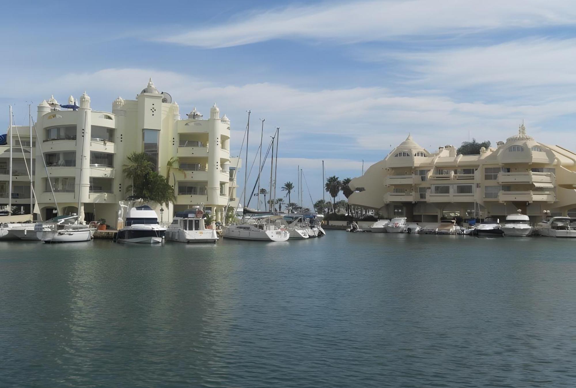 Next To Puerto Marina And The Beach ベナルマデナ エクステリア 写真