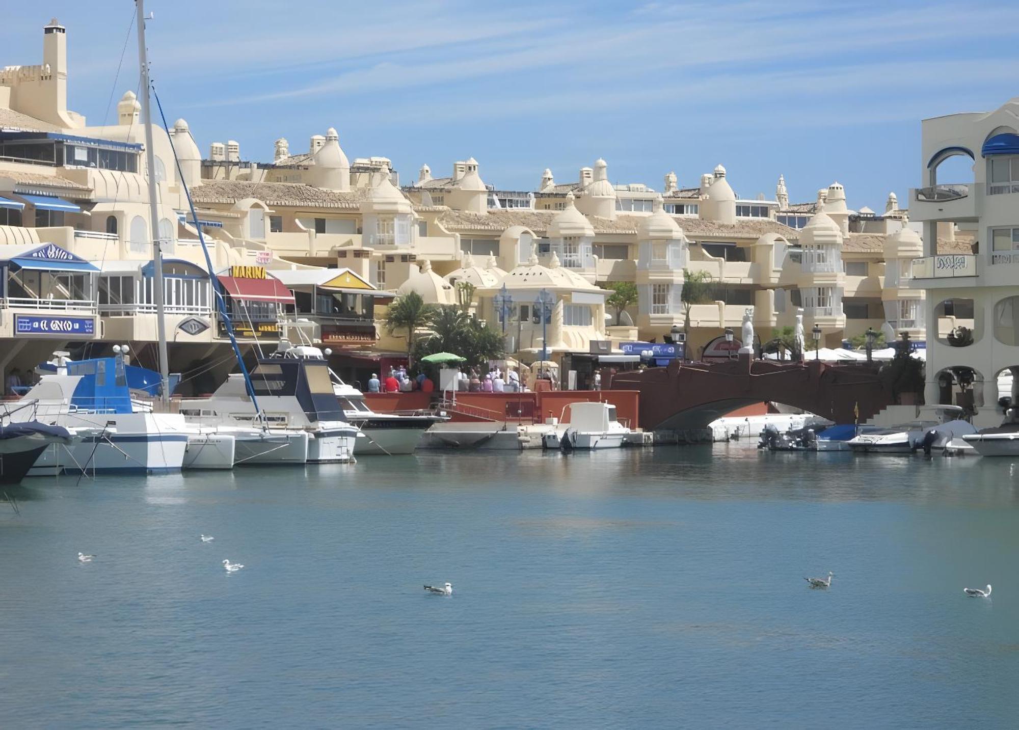 Next To Puerto Marina And The Beach ベナルマデナ エクステリア 写真